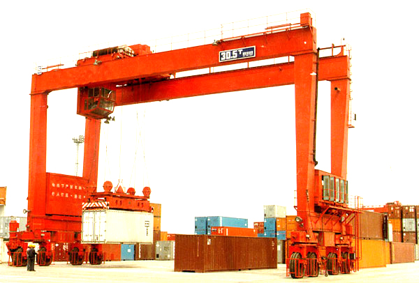 轮胎式集装箱龙门吊的应用优势体现在哪里