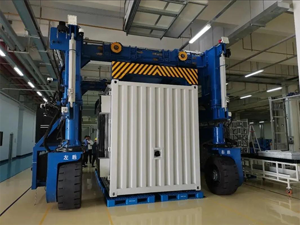 储能柜跨运车电池管理系统如何防止过充过放