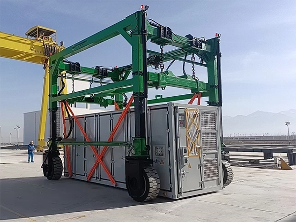 港口跨运车起升高度能否满足堆垛6层集装箱